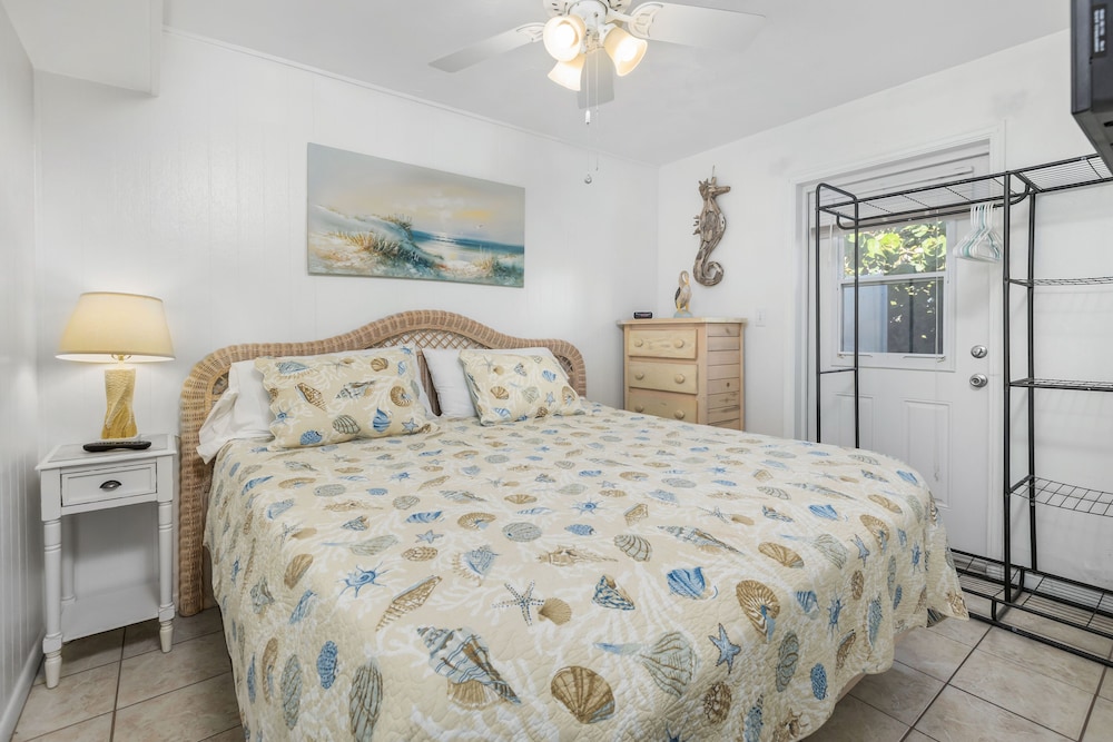 2 Bedrooms, Apartment, King and Queen Bed, Beach Front