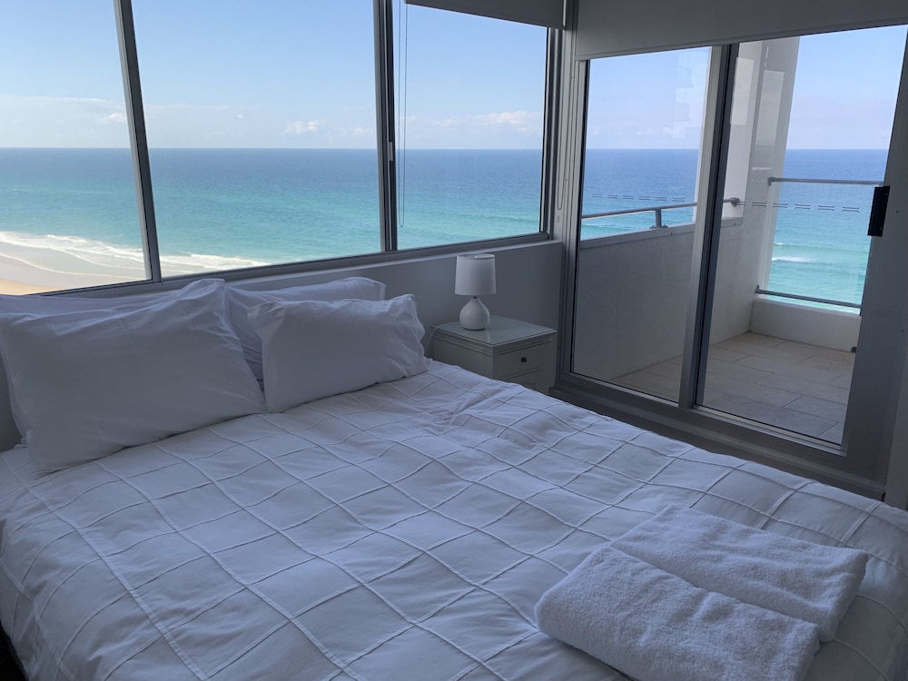 The Penthouses 7/27