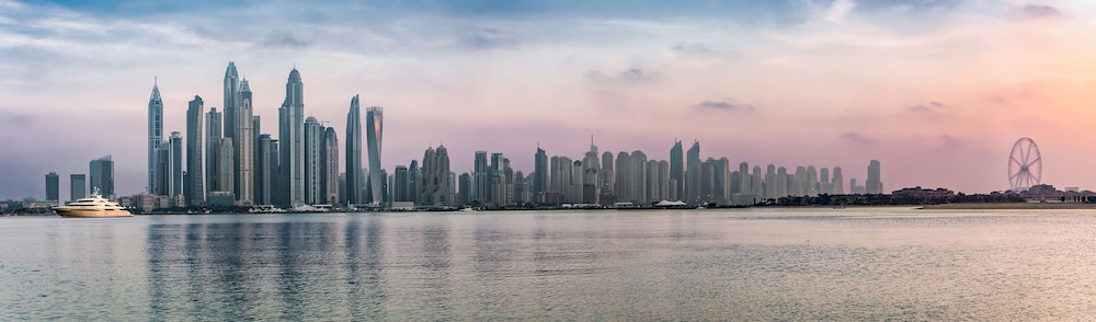 Barcelo Residences Dubai Marina 47/50