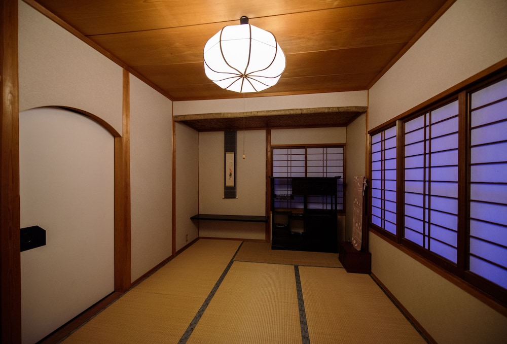 Yufuin Onsen Wafu Ryokan Tsuenosho 10/29