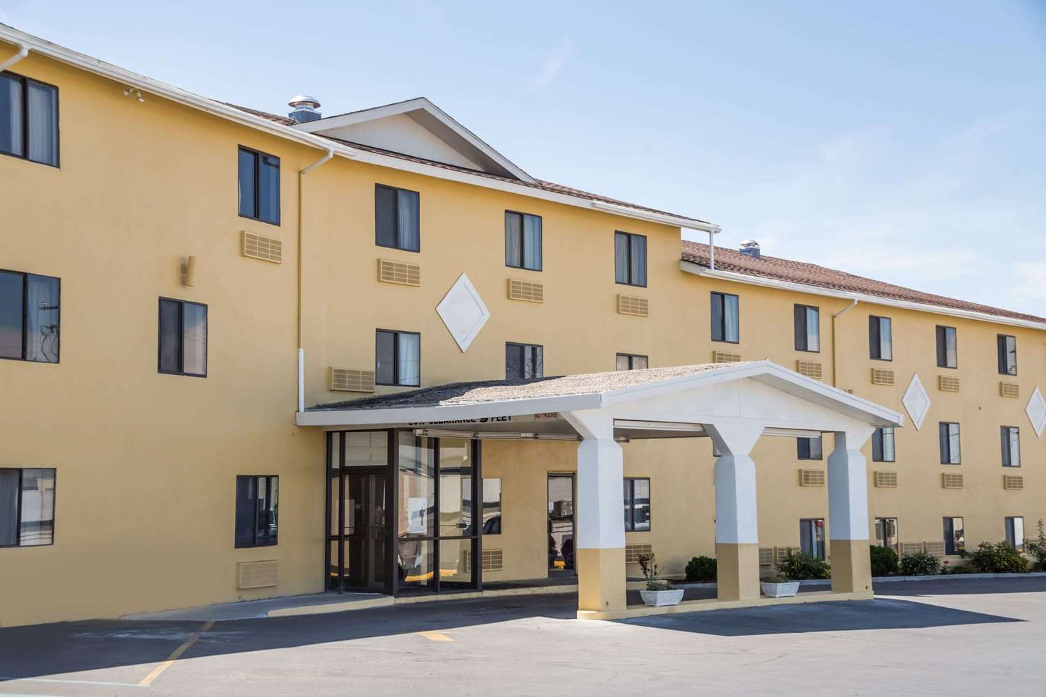 Super 8 By Wyndham Great Falls Mt 3/12