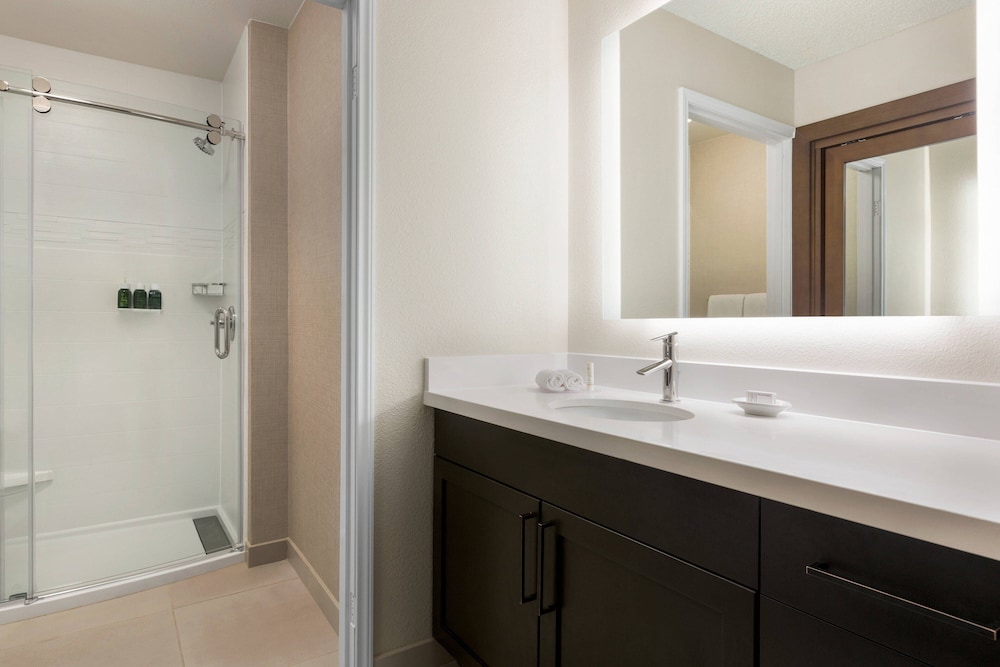 Residence Inn Roseville 10/36