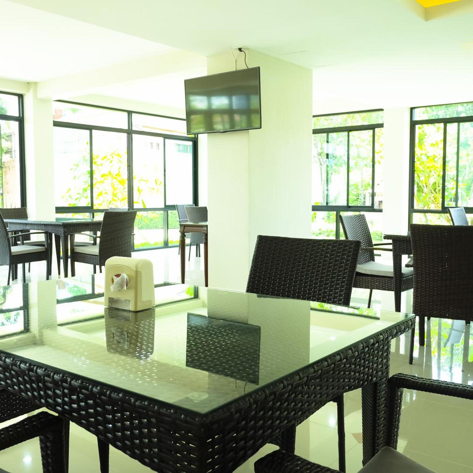The Room Mahidol Chiang Mai Hotel 44/49