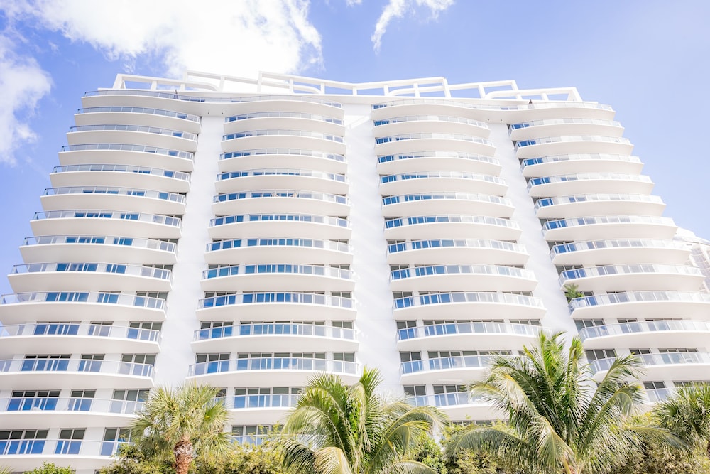 Amrit Ocean Resort & Residences - Singer Island 4/42