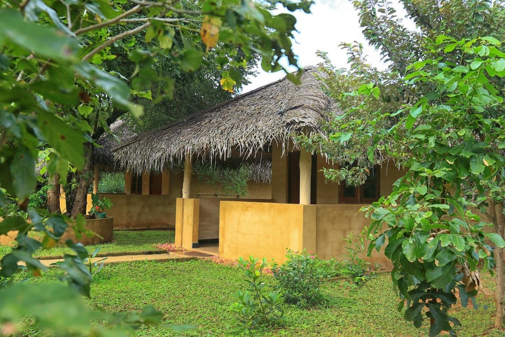 Niyagala Lodge 40/50