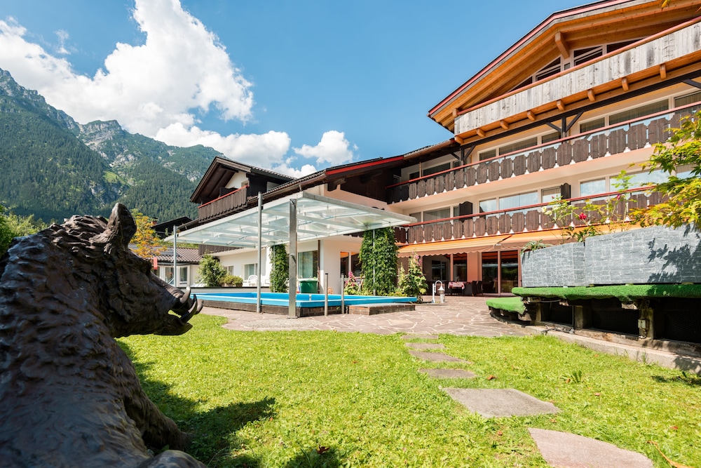 Hotel Rheinischer Hof 35/39