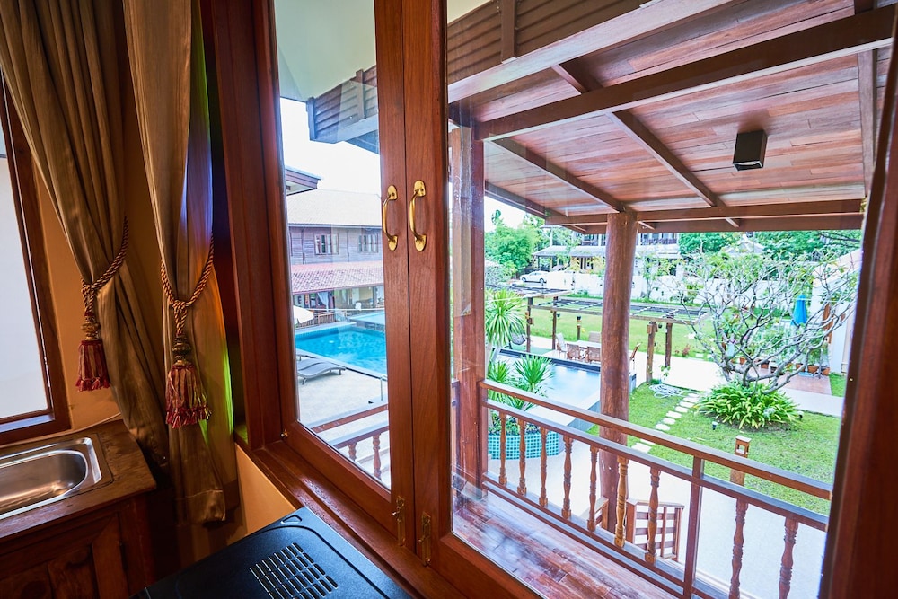 Huean Kham Hom Resort 41/72