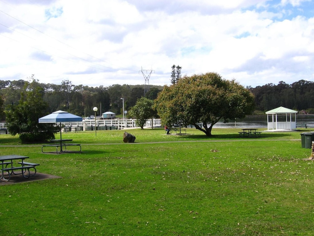 KARUAH MOTOR INN 54/59