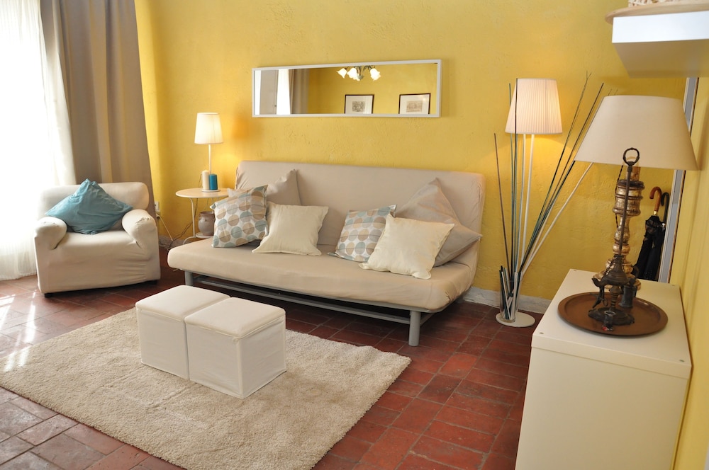 Bed and Breakfast At Home Lucca 20/36