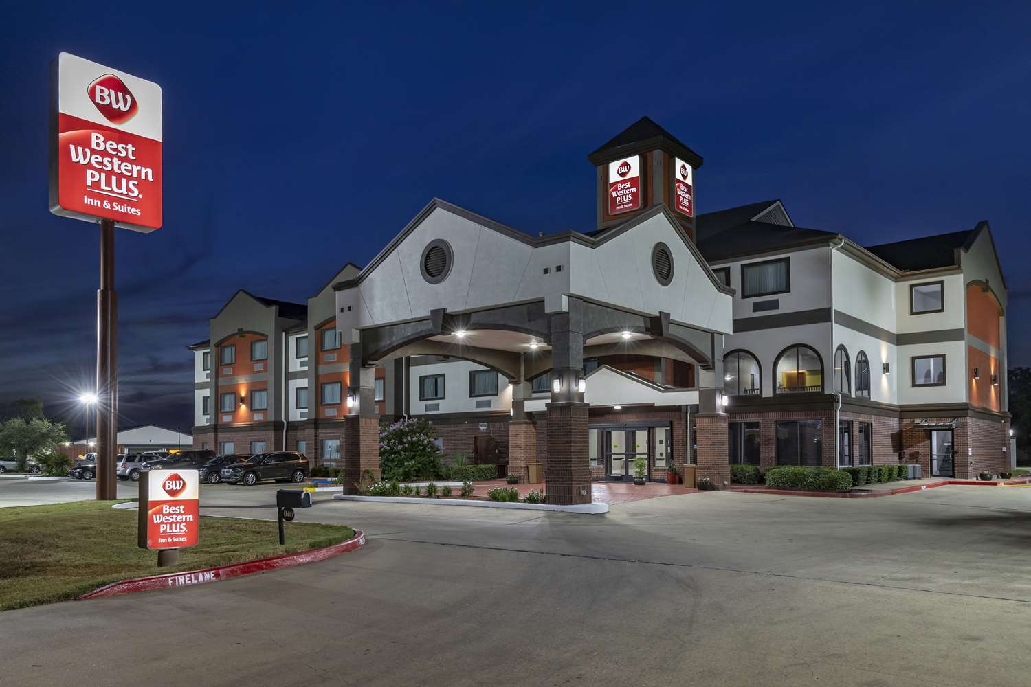 Best Western Plus Victoria Inn & Suites 2/26