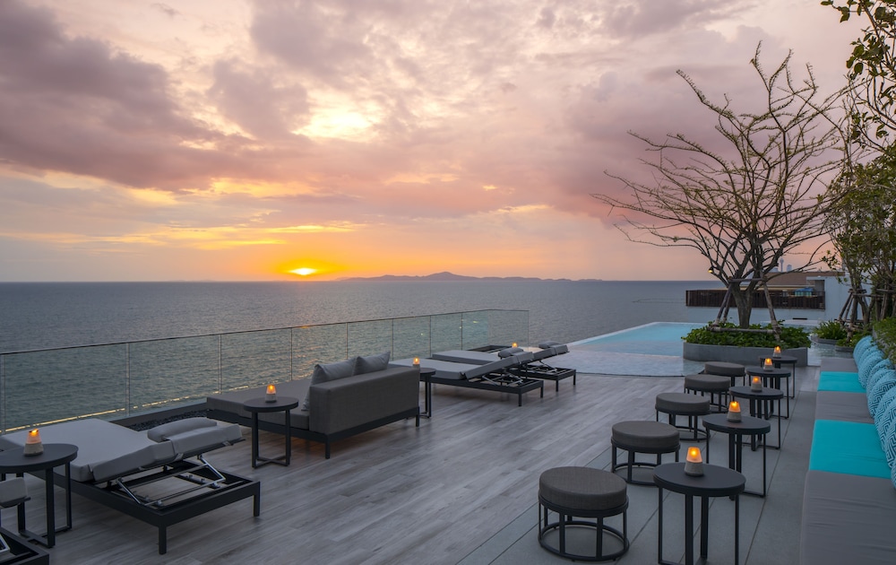 U Jomtien Pattaya 76/80