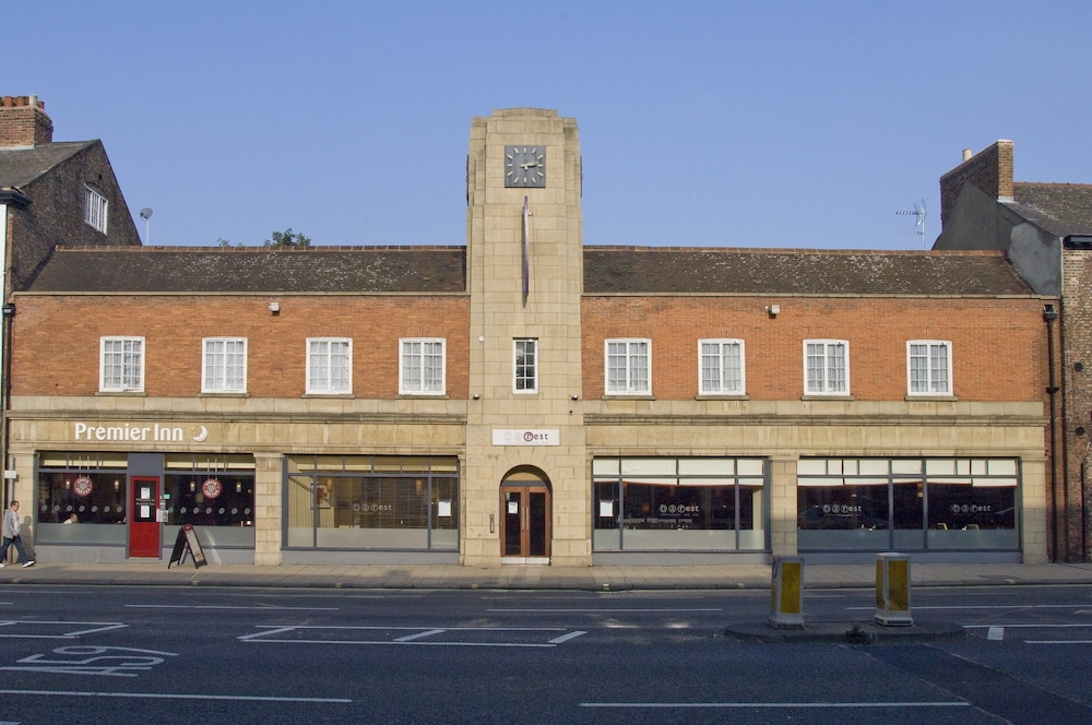Premier Inn York City Blossom St North in YORK