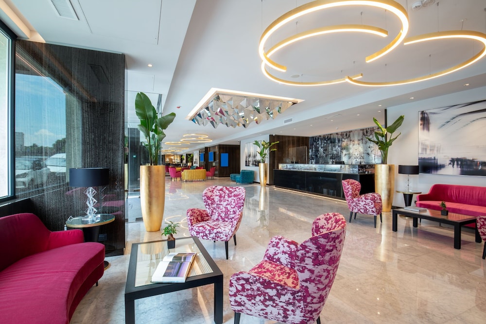 Hotel St Martin 8/63
