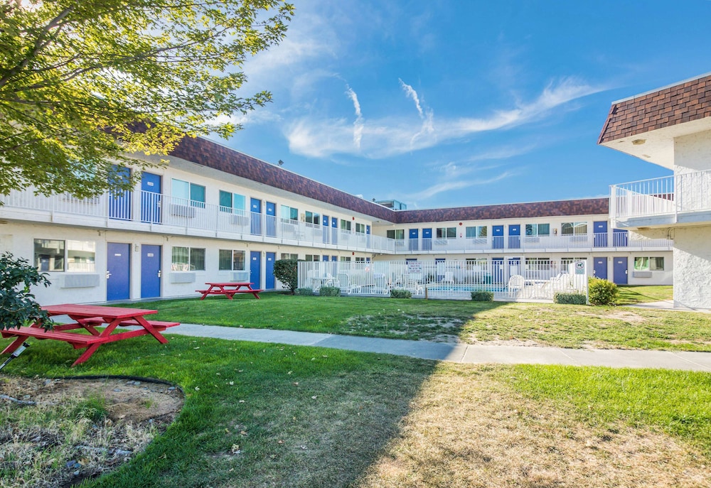 Motel6 Moses Lake, WA 4/53