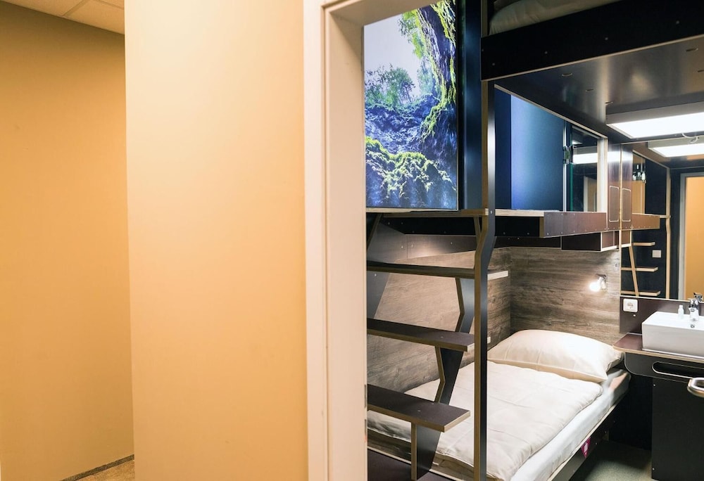 BoxHotel Hannover (App based Hotel) 17/28