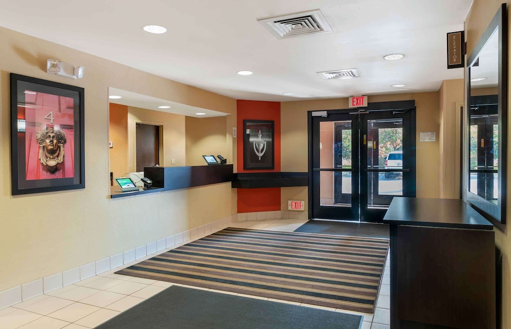Extended Stay America - Detroit - Canton 6/51