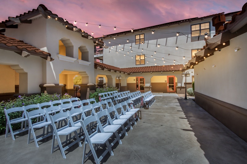 Hampton Inn & Suites Goodyear 68/69