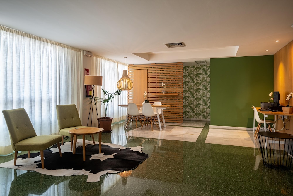 THB Niagara - Adults Only 44/62