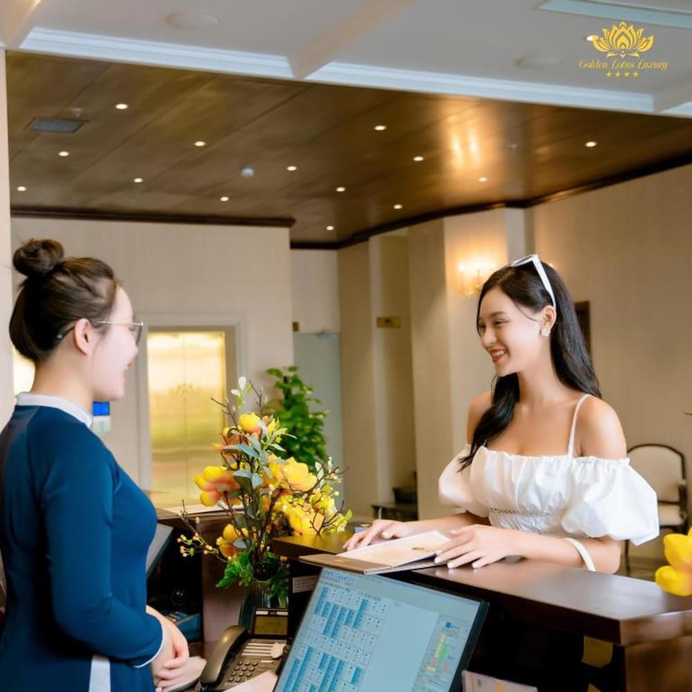 Golden Lotus Luxury Hotel Da Nang 6/50