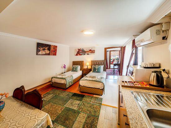 2 BEDROOMS, SUITE, TERRACE