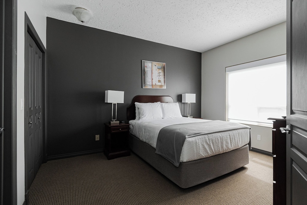 PODOLLAN REZ-IDENCE FORT MCMURRAY 12/50