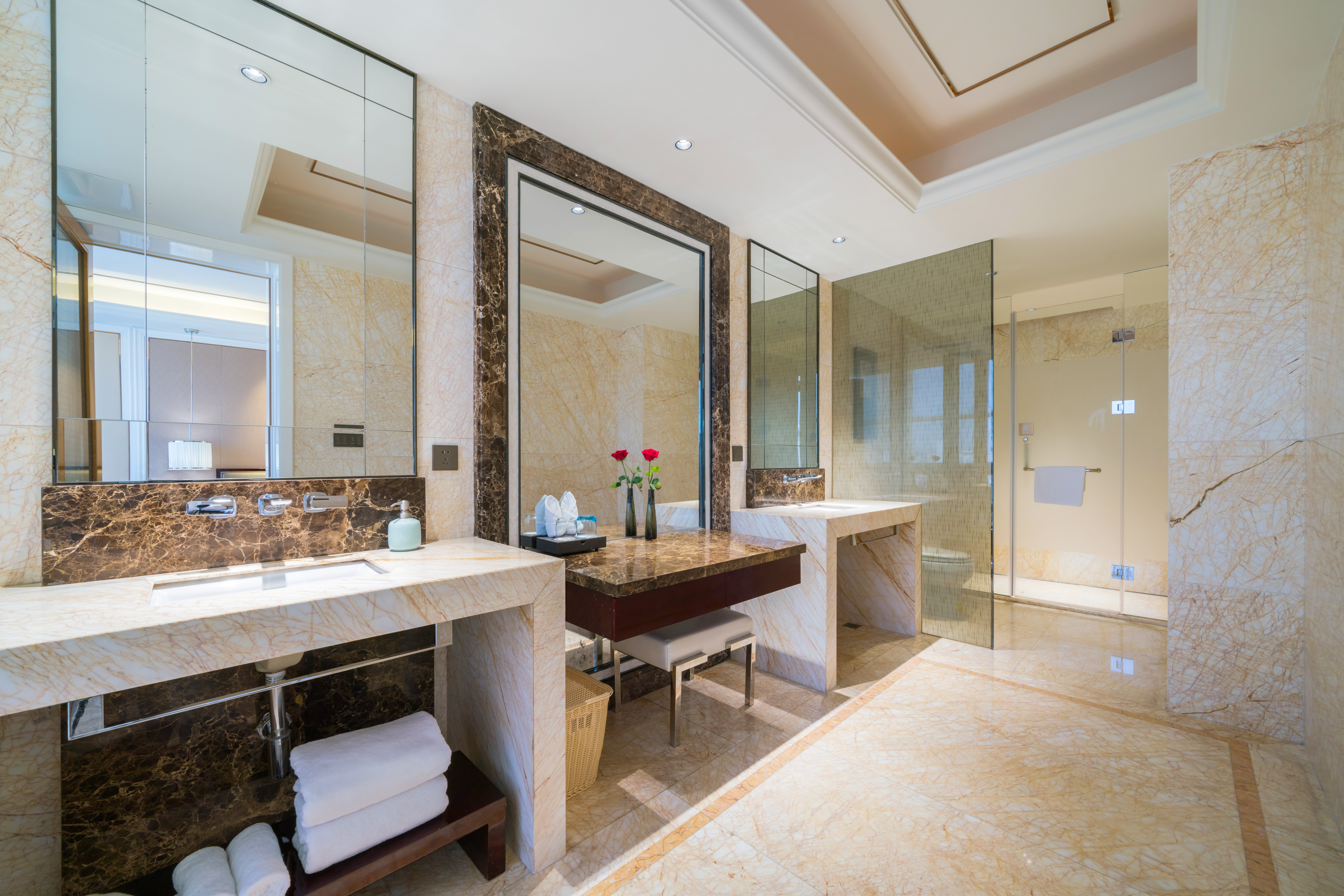 Rezen Hotel Jade Crystal 47/51