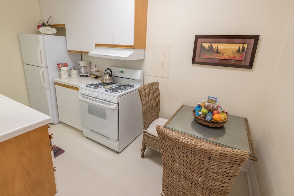 Harbor House Inn 32/50