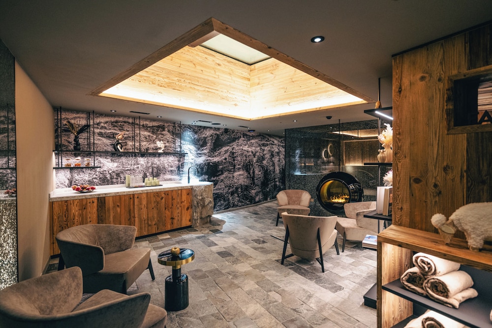 Tradition Julen Hotel 44/62