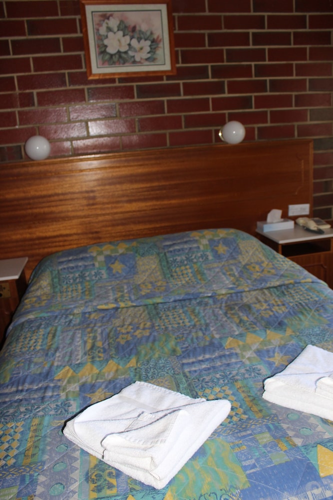 Pavlos Motel 12/39