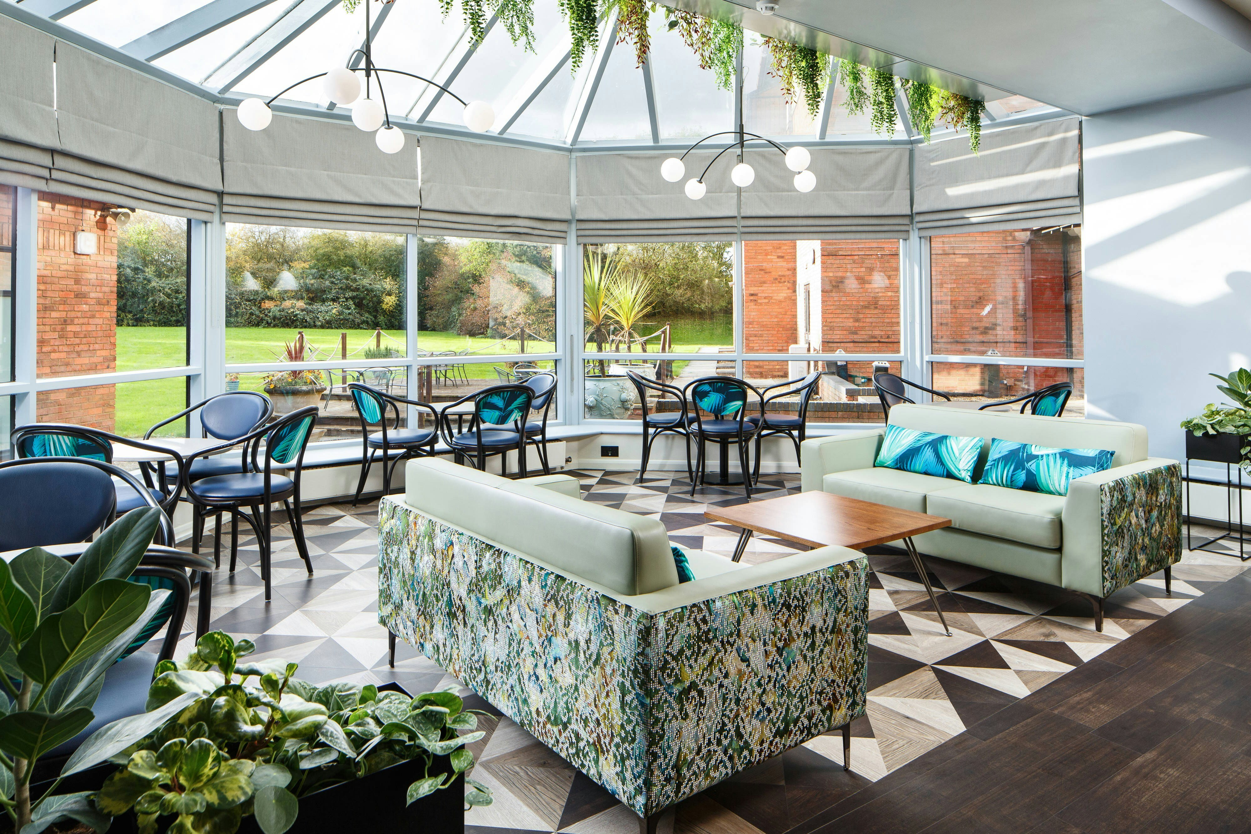Delta Hotels by Marriott Milton Keynes 8/18