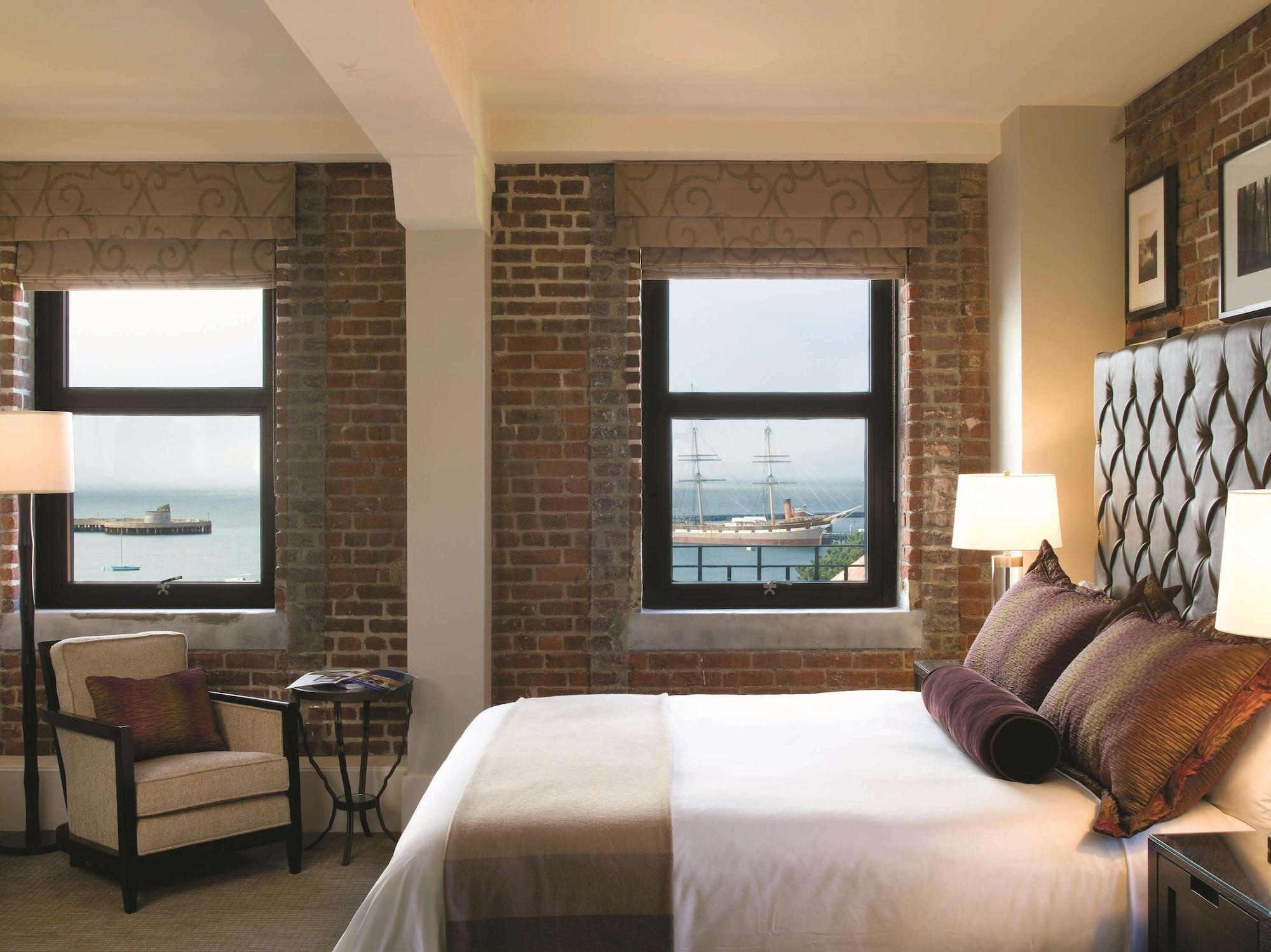 1 Bedroom, King Bed, Bay View