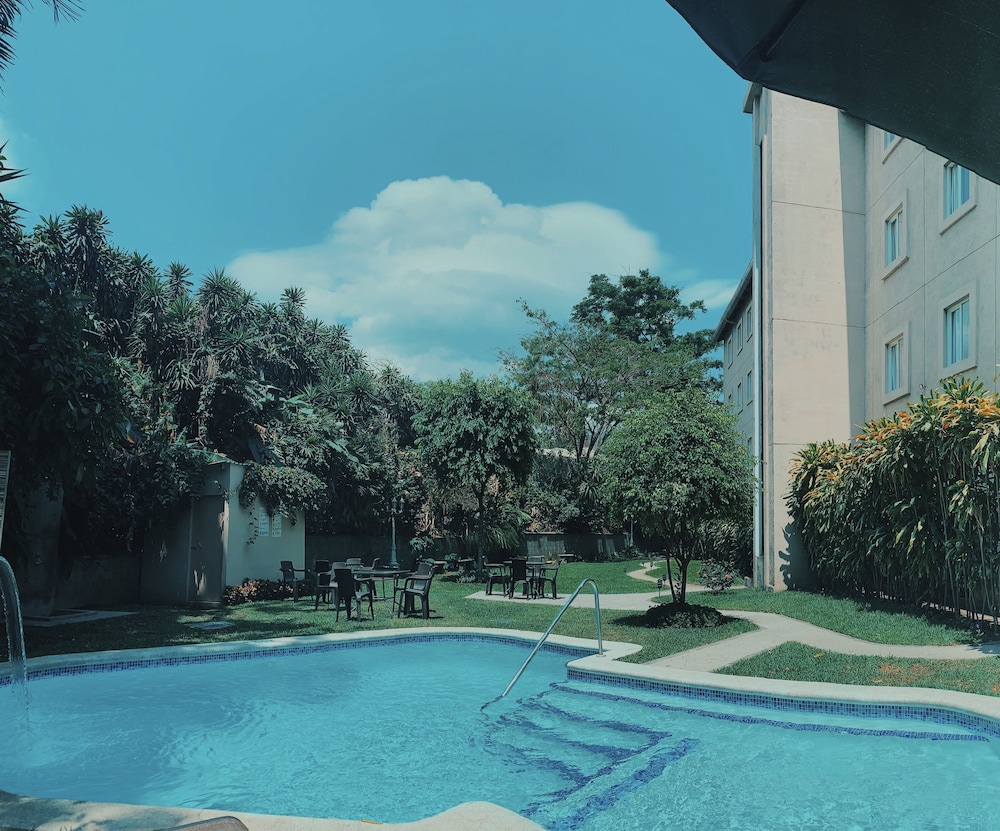 Gardenia Inn Hotel 35/67