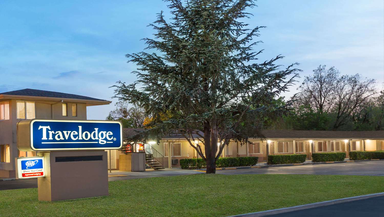 Travelodge By Wyndham Santa Rosa Wine Country 12/17