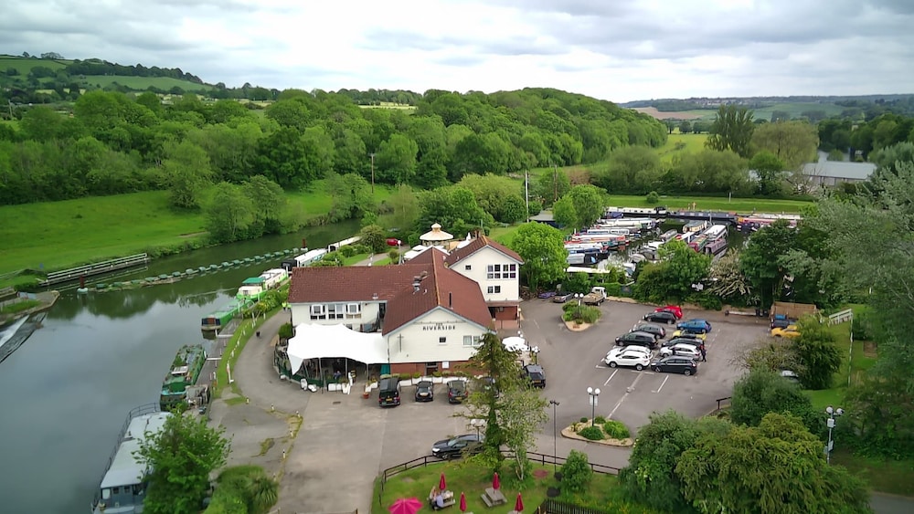 The Riverside Inn 5/49