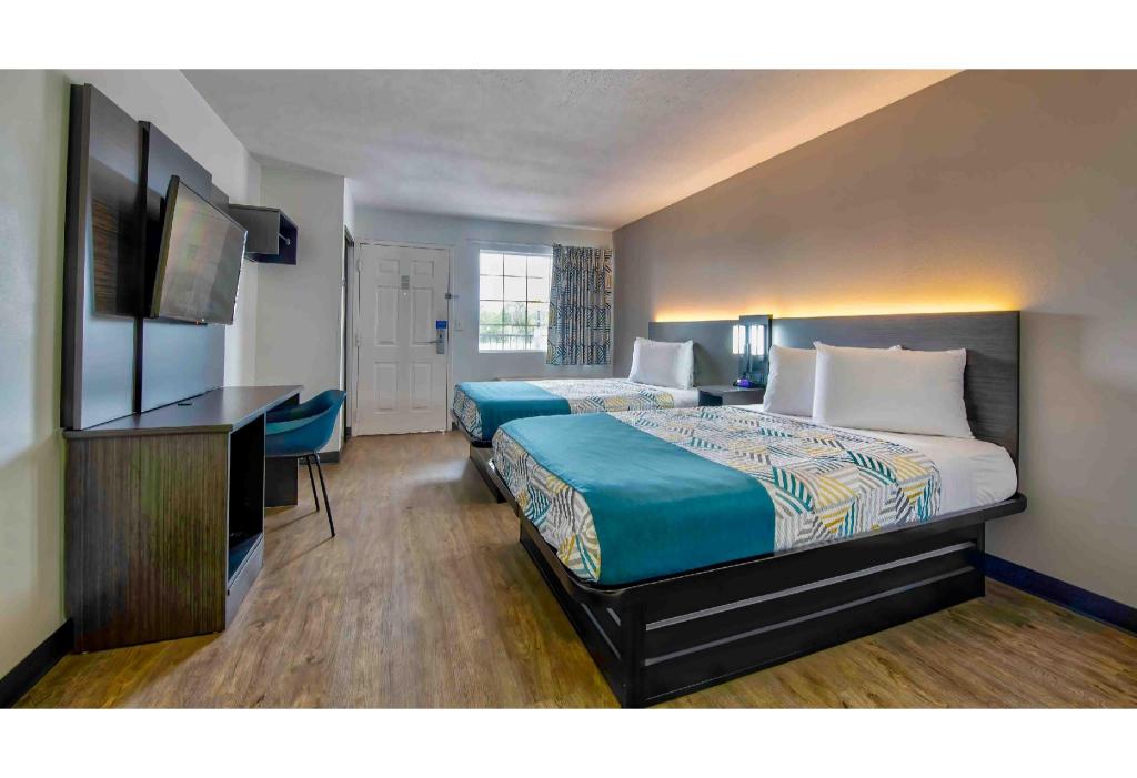 2 Full Beds - Smoking