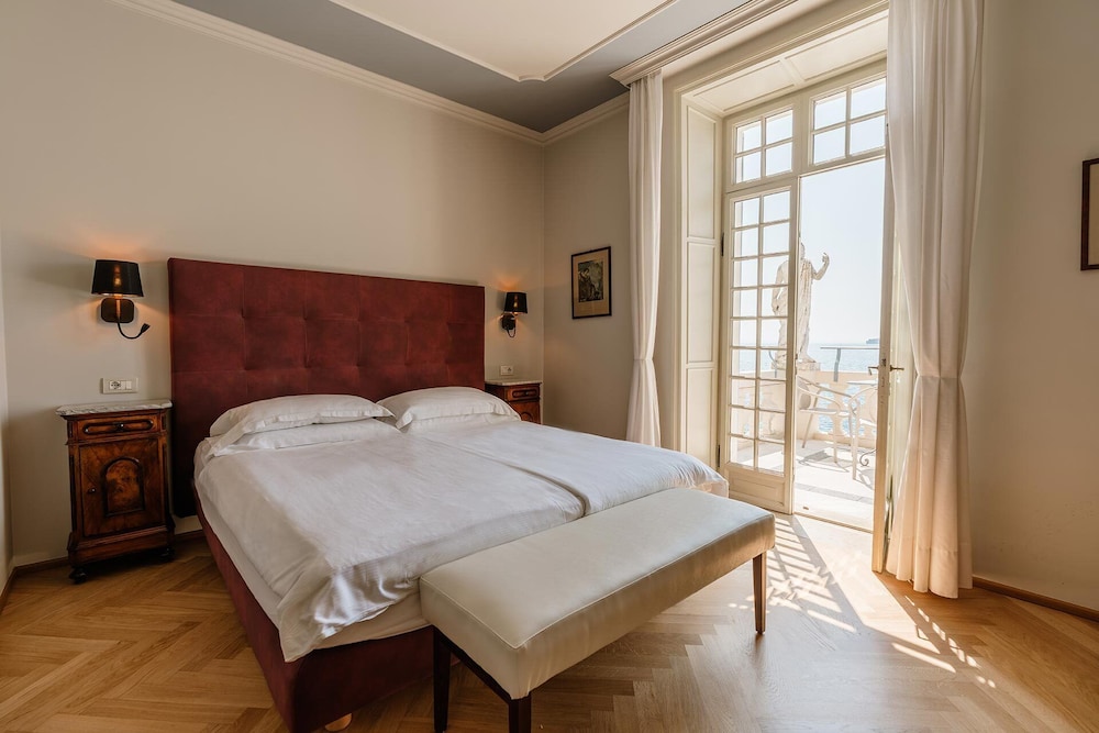 Hotel Monte Baldo and Villa Acquarone 12/49