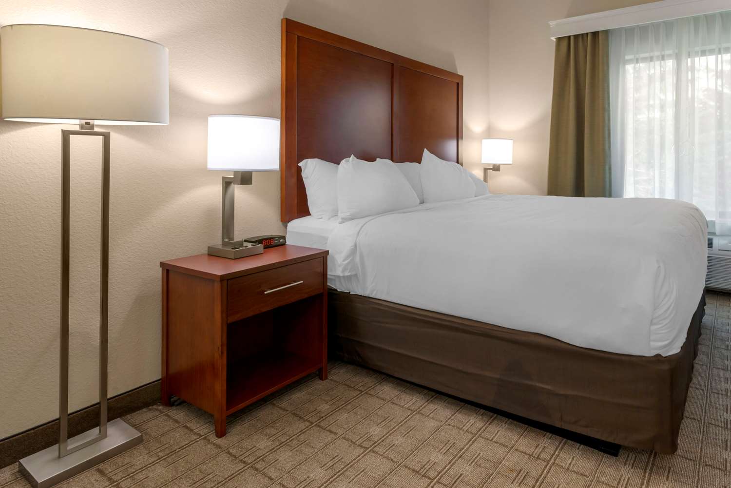 Comfort Inn & Suites Mankato, MN 8/30