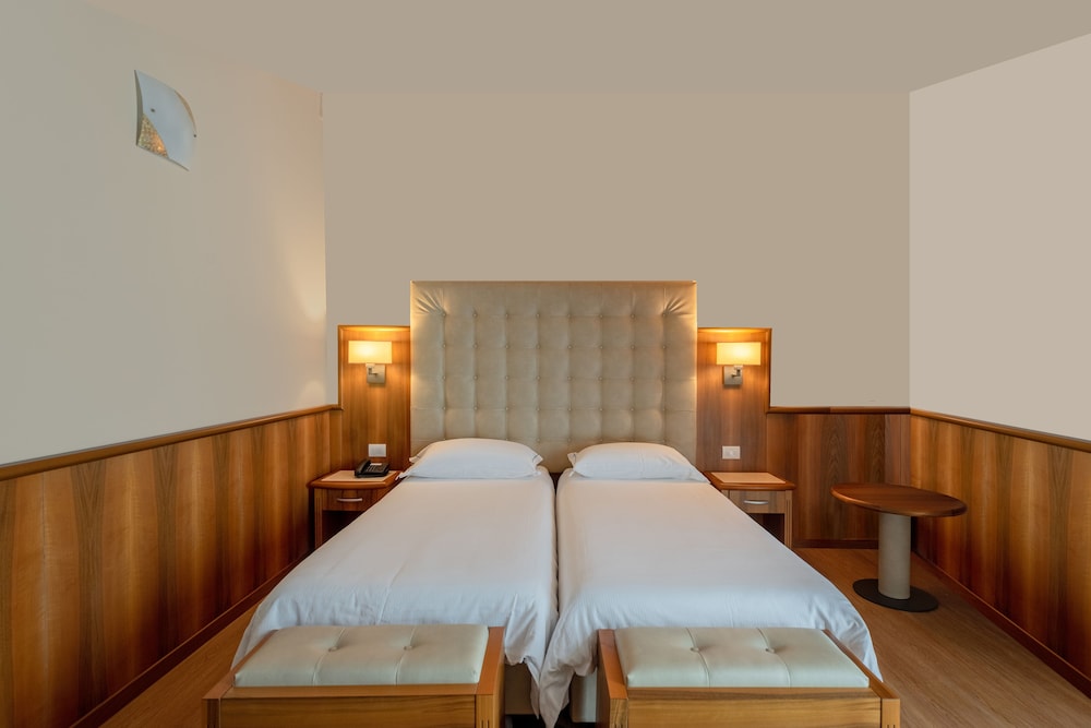 Hotel Centrale 17/50