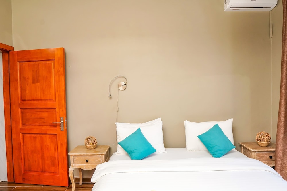 Raffia Beach Aparthotel 6/50