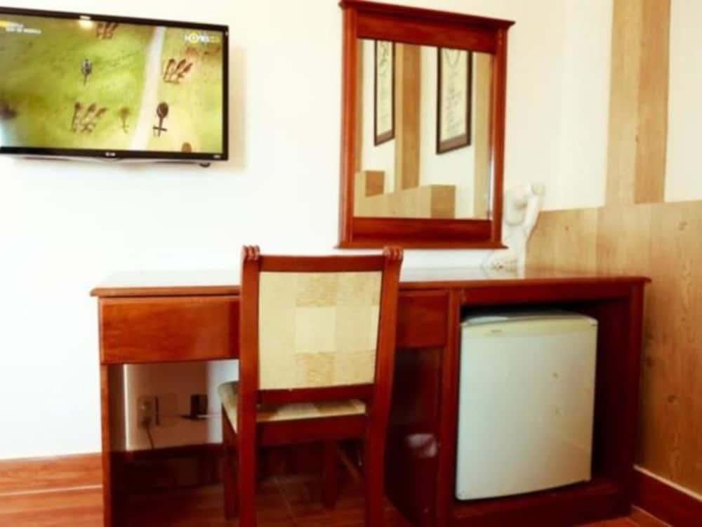 Xuan Hung Hotel 45/55