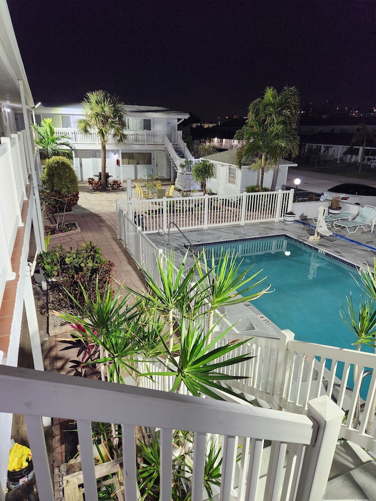 The Palms On Ocean 61/69