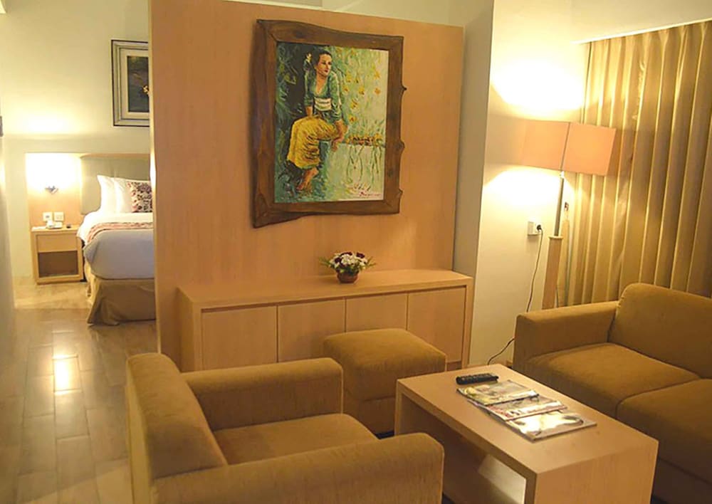 Horison Ultima Semarang (Ex Star Hotel) 22/30