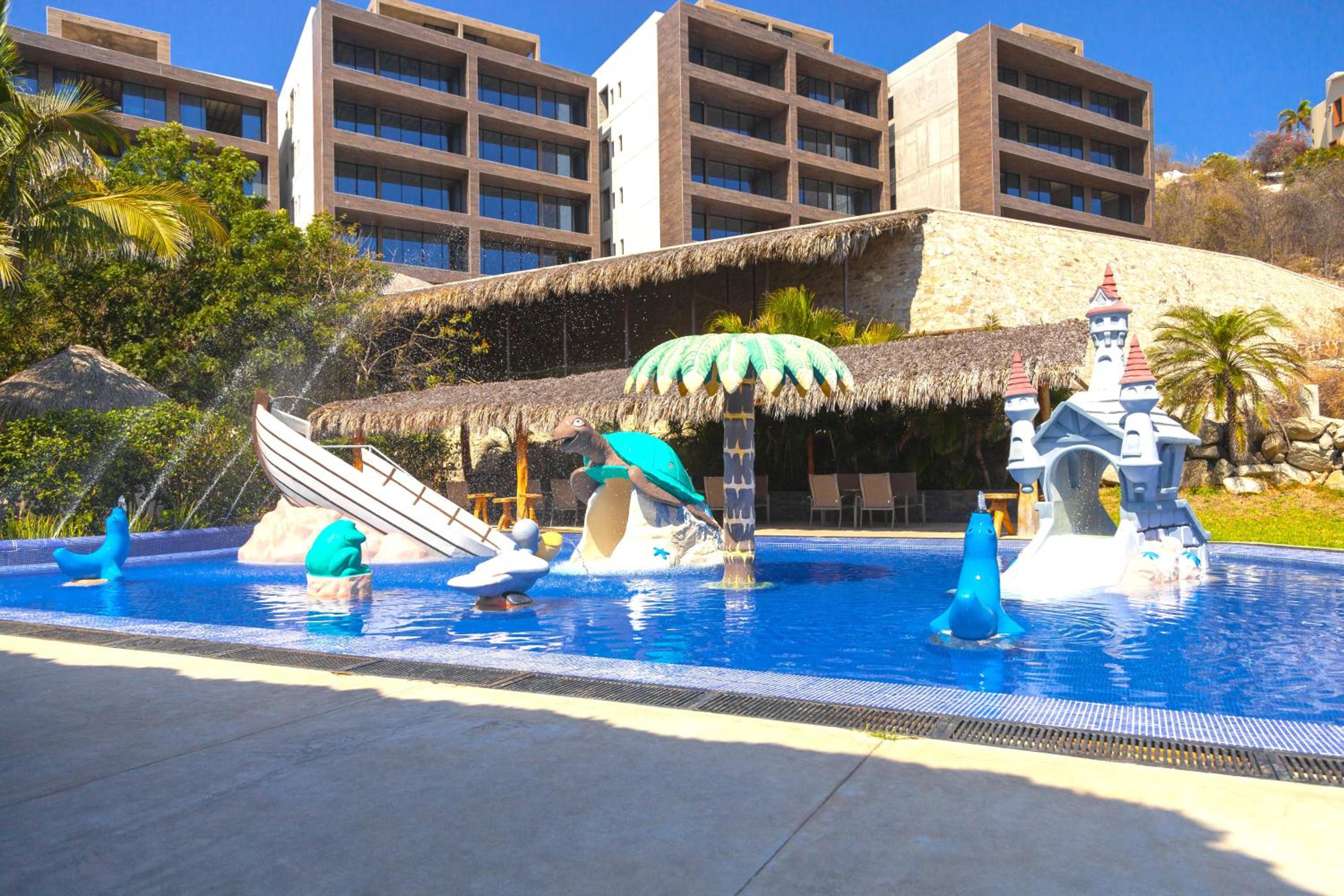 Coral Blue Hotels and Resorts 42/53