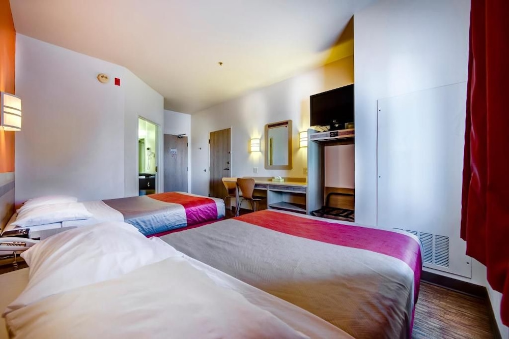 Motel6 Burlington On - Toronto West - Oakville 36/61