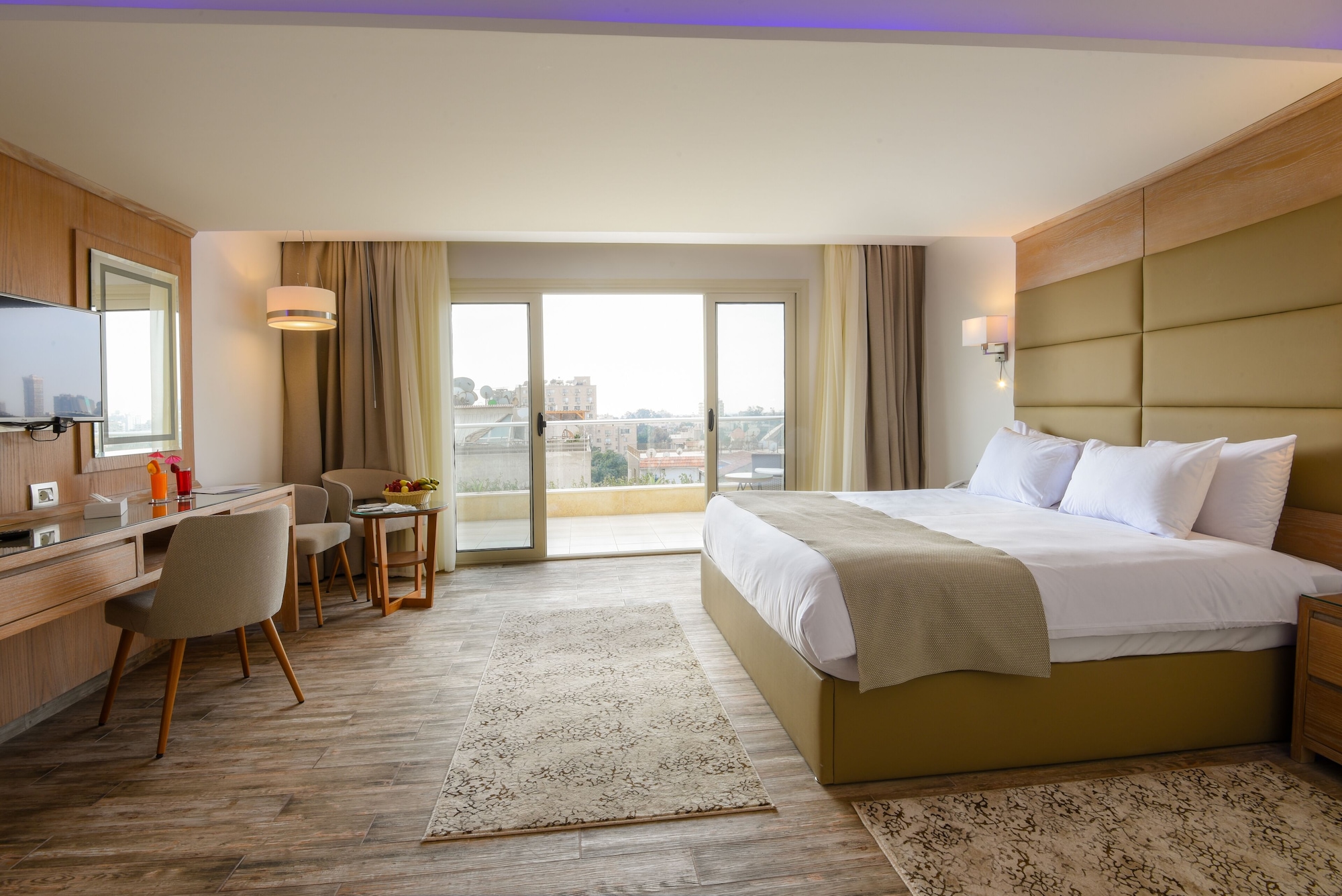 1 BEDROOM, LUXURY, SINGLE, CITY VIEW
