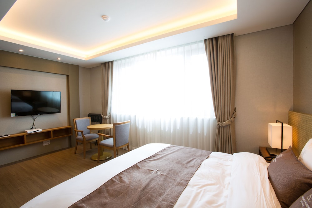 Dong Gyeong Hotel 19/64