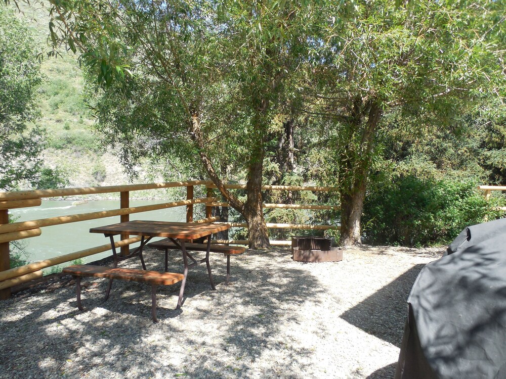 Snake River Park KOA and Cabin Village 32/63