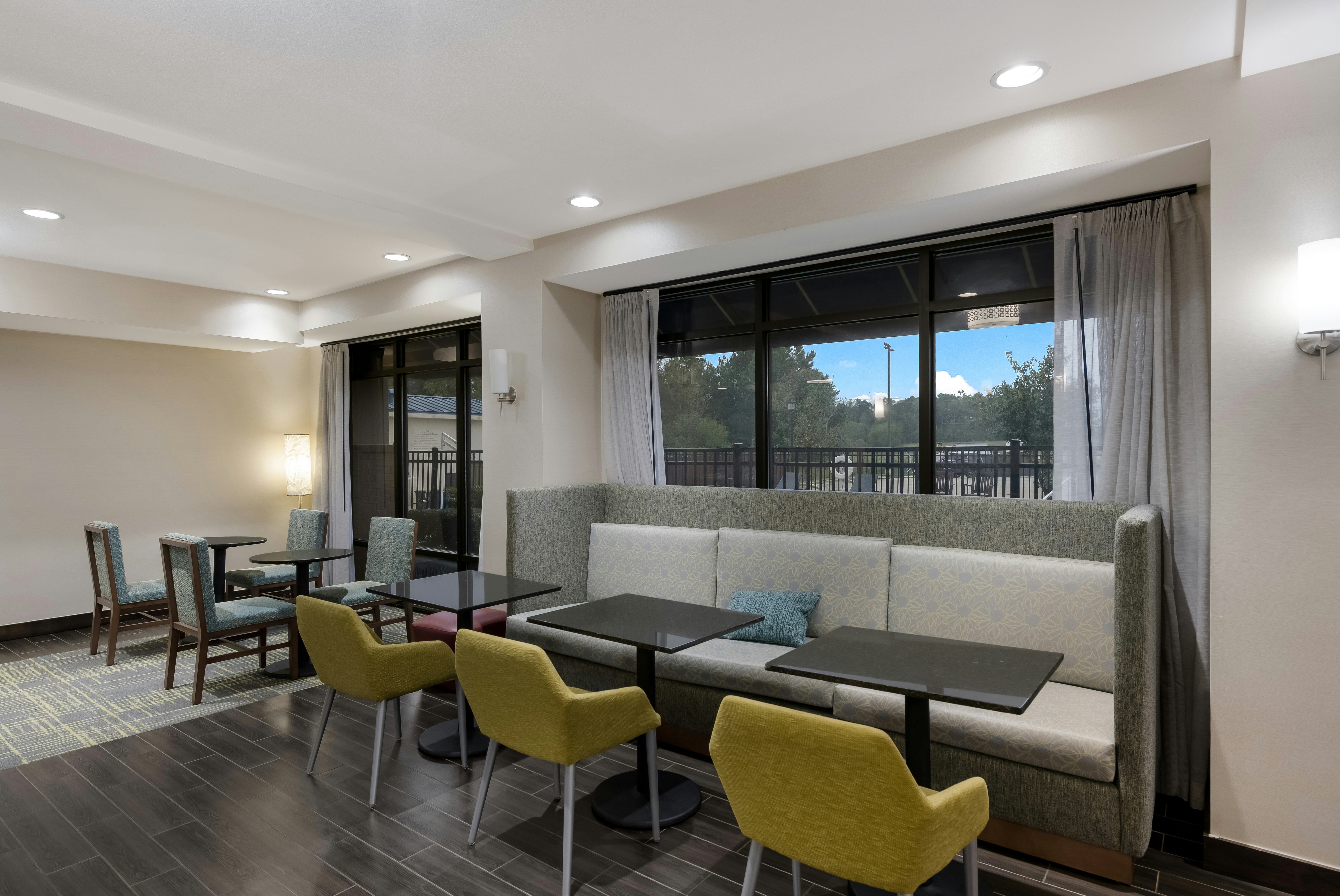 Hampton Inn Marshall, TX 27/43
