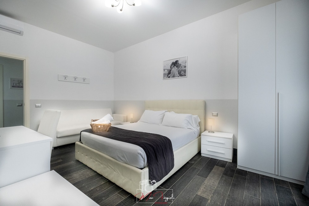 Arch Rome Suites 13/75
