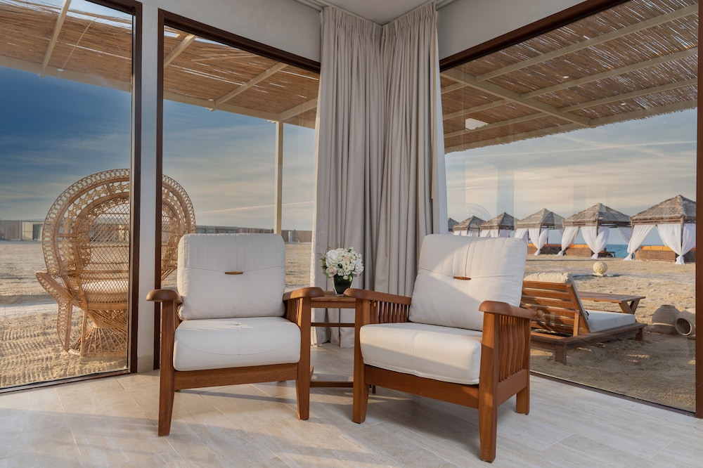 Regency Sealine Camp 23/44